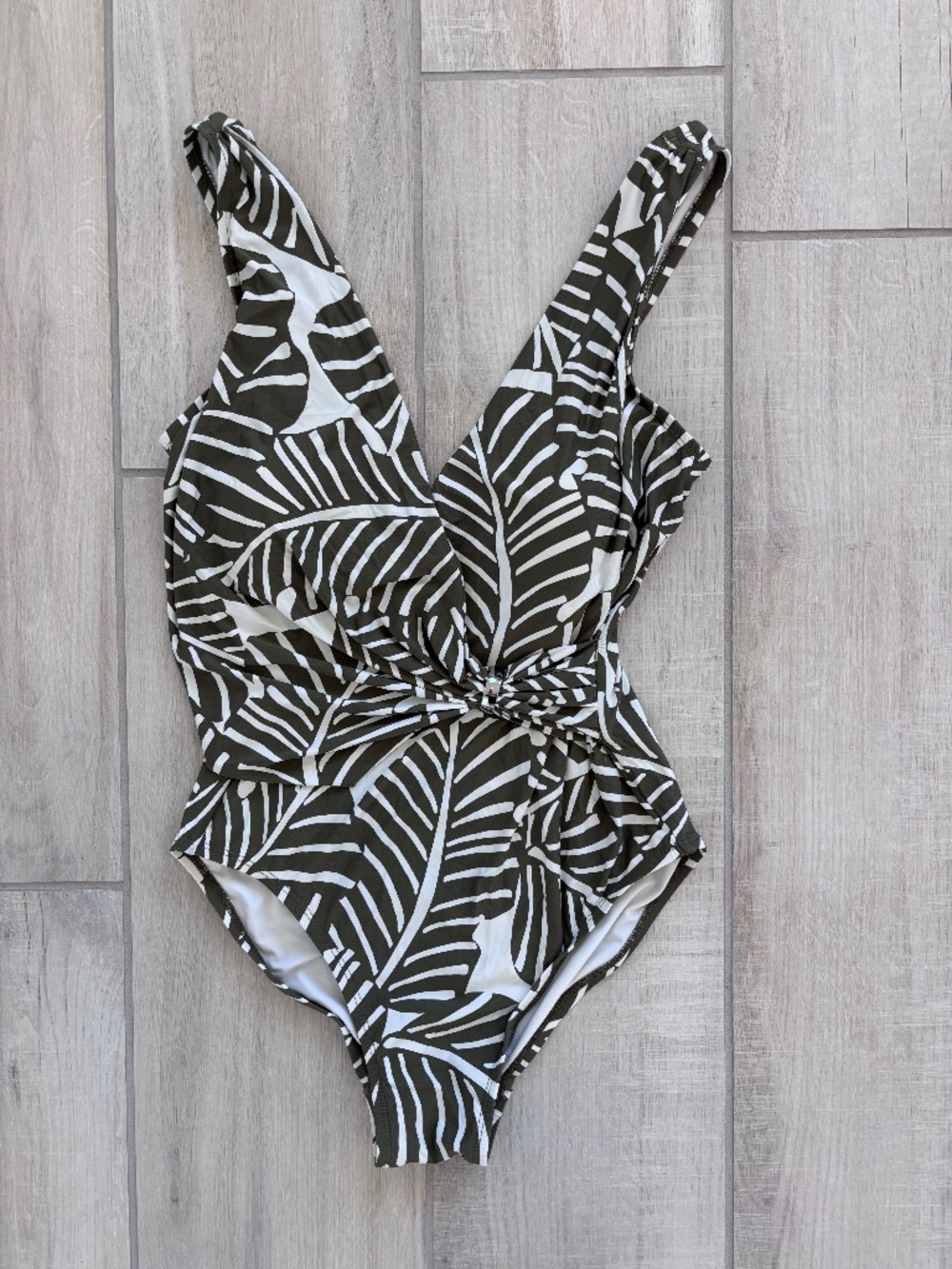 DKNY Tropical Palm Wrap One-Piece Swimsuit, size 8 - Picture 2 of 9